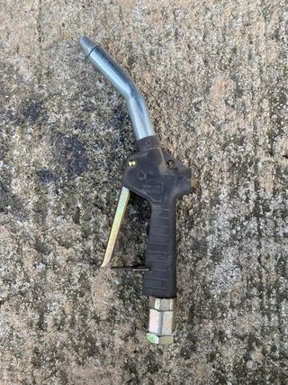 Pistola dosificadora suminstradora aceite