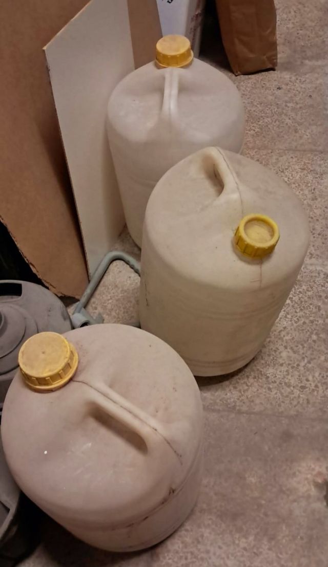 Garrafas plastico 25 l.