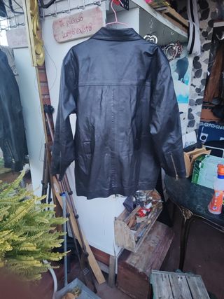 Cazadora cuero negro M-L 