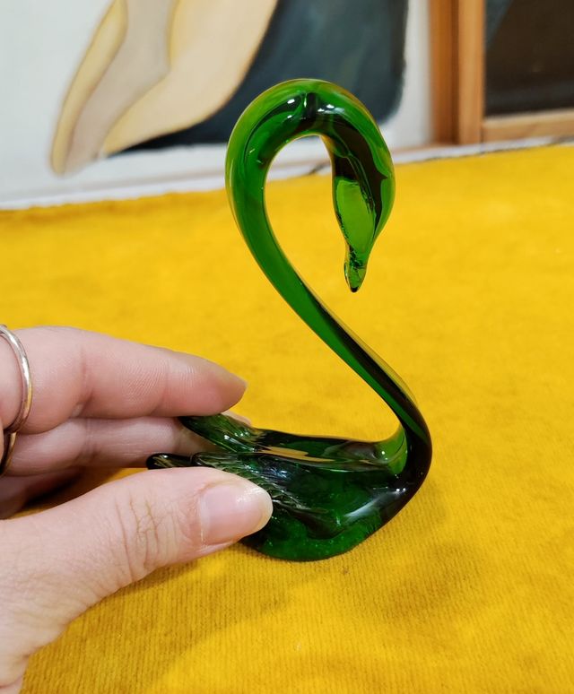 Cisne en vidrio soplado verde