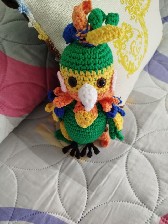MUÑECO AMIGURUMI, POLLITO