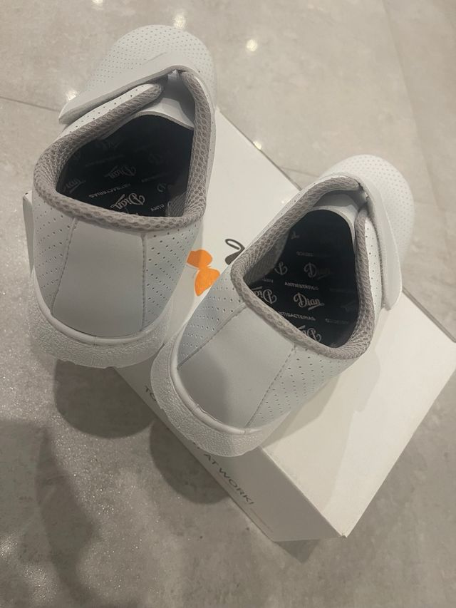 Zapatos hospital laboratorio