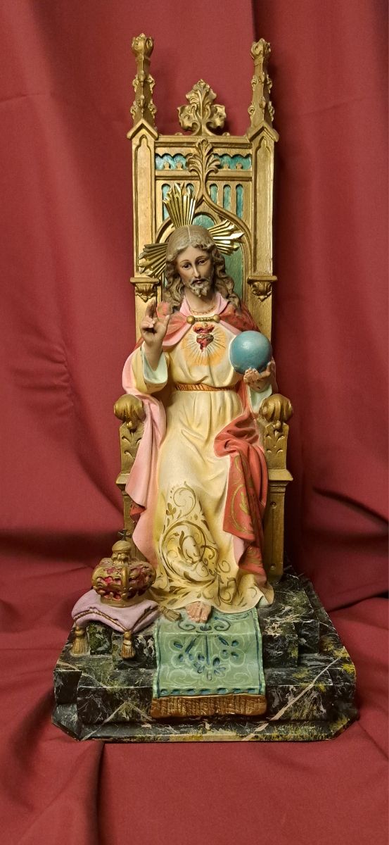 Sagrado Corazón entronizado Olot