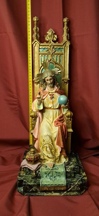 Sagrado Corazón entronizado Olot