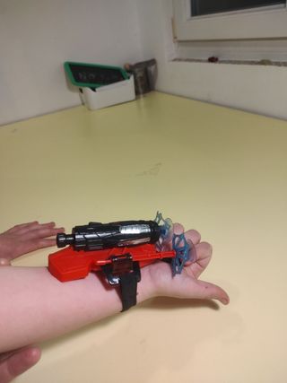 Pistola lanza ventosas Spiderman 