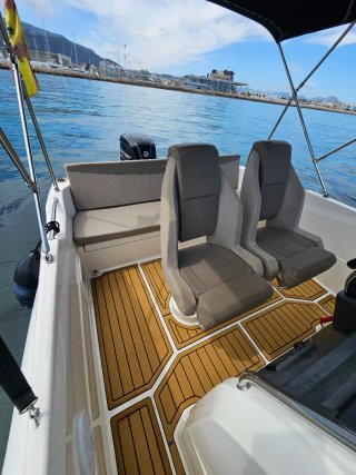ALQUILER BARCO CON TITULIN  115 CV DENIA