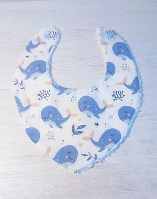 Baberos de tela para bebés