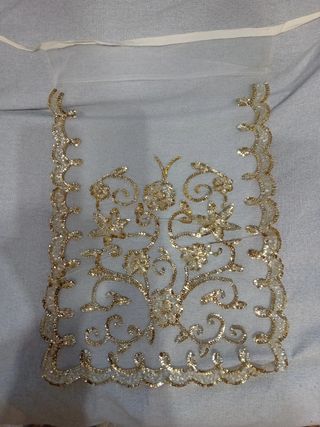 Manteleta y delantal fallera