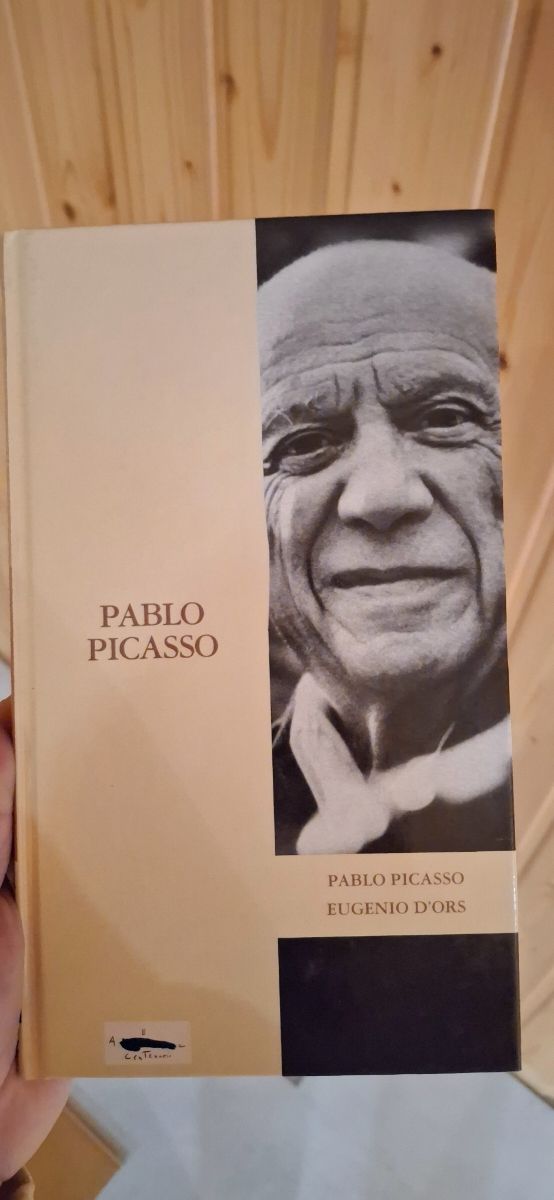 Coleccion libros. P. Picasso, john Lenno