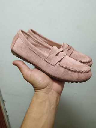 Mocasines de piel rosa de mujer