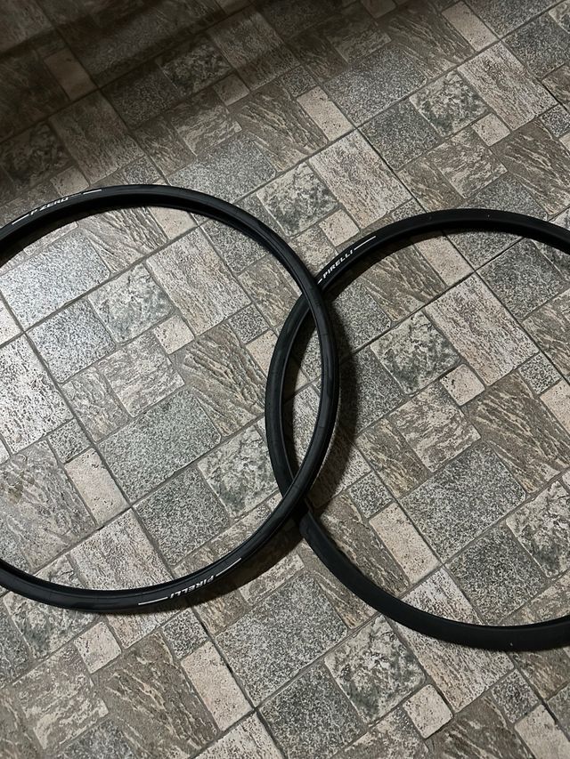 Cubiertas de carretera Pirelli pZero race