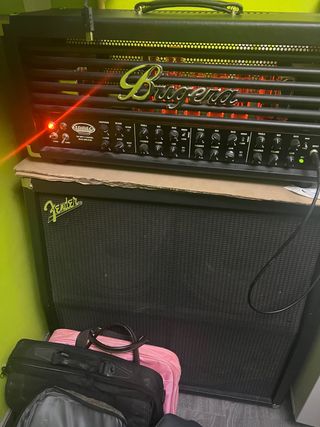 Bugera TriRec Infinium y pantalla Fender 4x12 100W