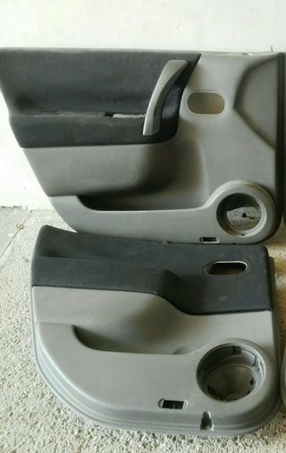 Paneles interiores puertas Renault scen