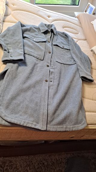 Chaqueta camisa larga de fieltro 