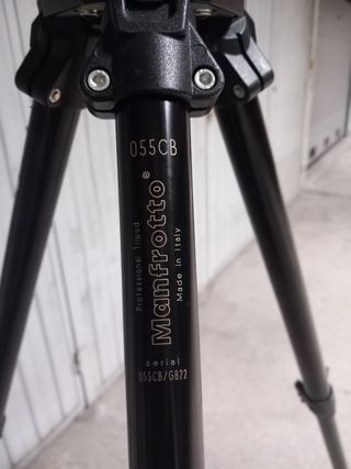 Cavalletto professionale x videocamera.