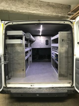 Muebles modulares Sortimo para furgoneta