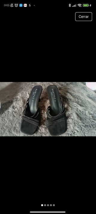 Sandalias tacón negro pequeño