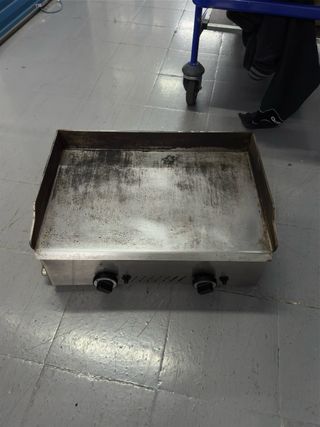 PLANCHA DE COCINA 50 CM GAS BUTANO