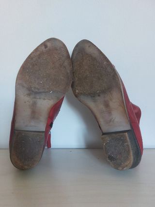 Botines mujer rojos con pedrería