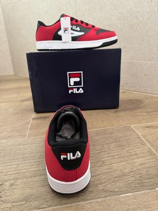 NUEVO Fila zapatillas deportivas Núm 40