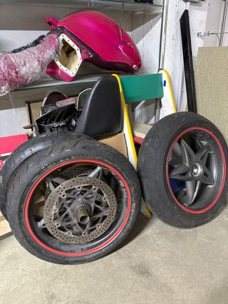 Ruedas MV Agusta F4 750