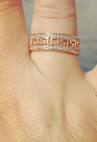 Anillo laminado en oro de 18k