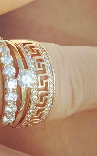 Anillo laminado en oro de 18k