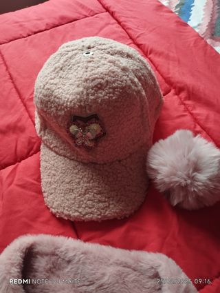 Gorra y bufanda 