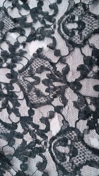 Mantilla antigua para restauración.