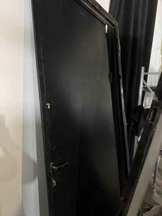 Puerta insonorizada