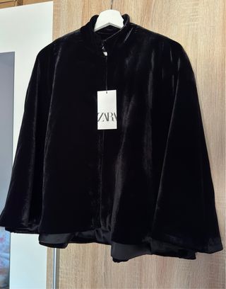 Capa terciopelo Zara 