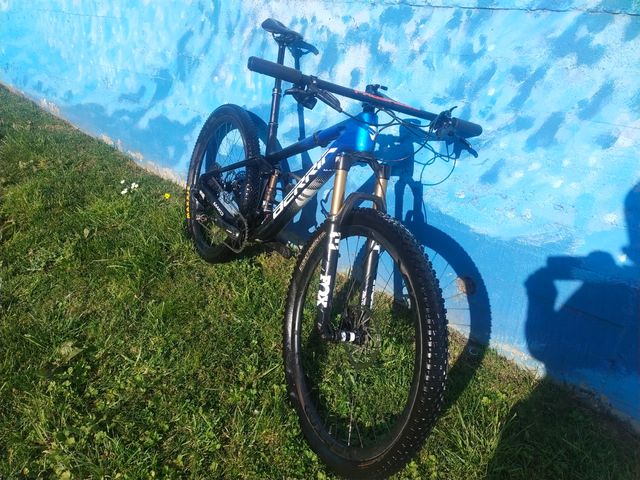 Berria Mako 9 AXS Kashima + Vector