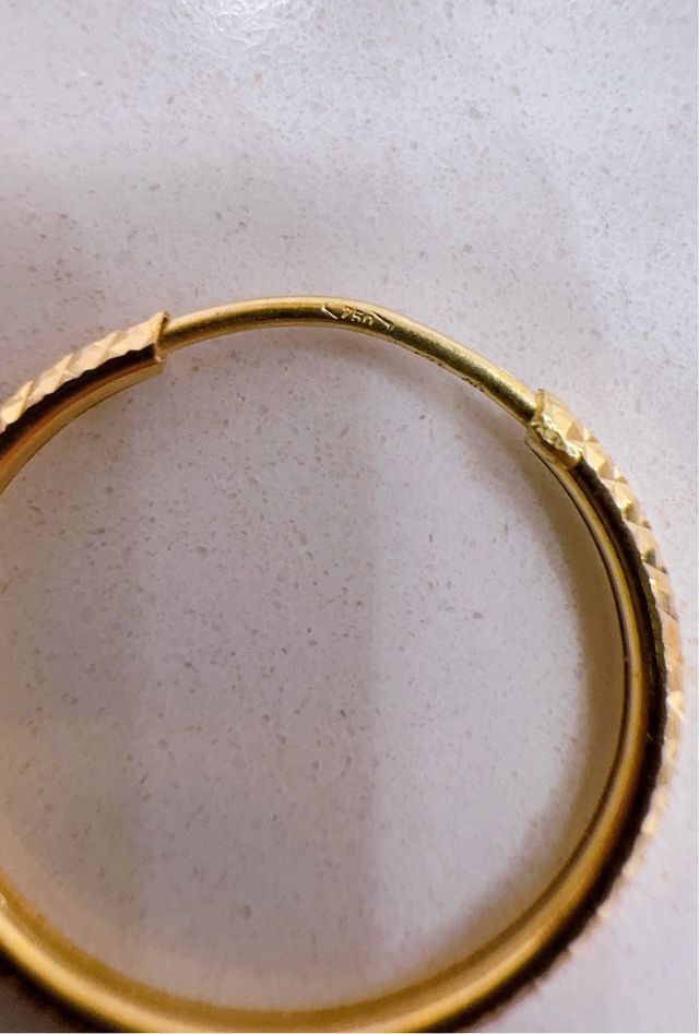 Orecchini cerchio diamantati in oro 18kt