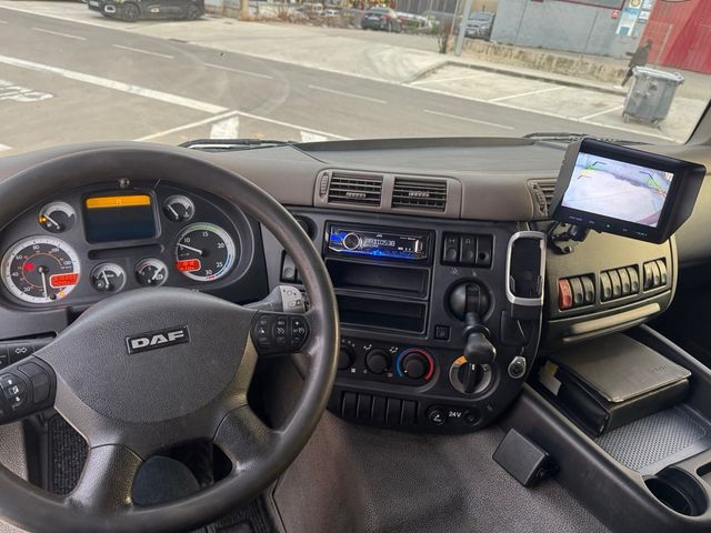 Camion potamaquinaria DAF CF75 6x2