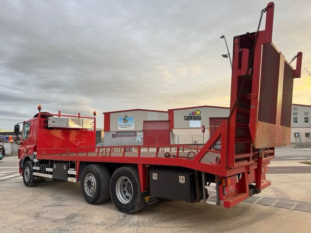 Camion potamaquinaria DAF CF75 6x2