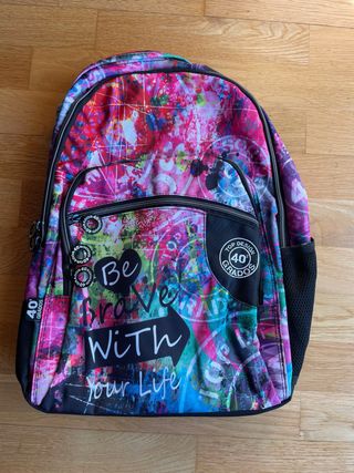 Mochila escolar nueva 
