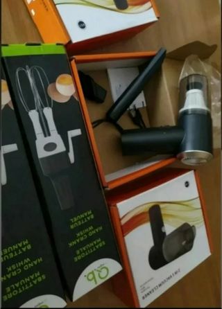 Lotto nuovo accessori 3 aspirapolvere+2 sbattitore