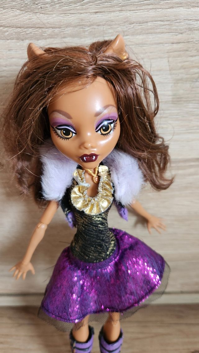 Monster high clawdeen wolf