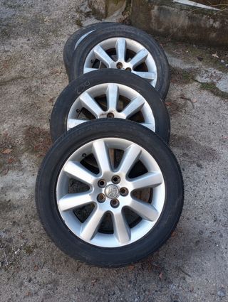 Llantas Toyota 
