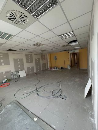 Oficina en alquiler en Orcoyen