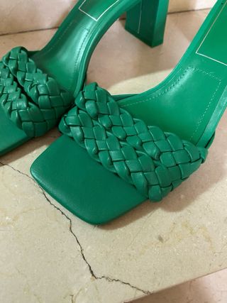 Tacones zara verdes 