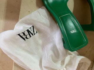 Tacones zara verdes 