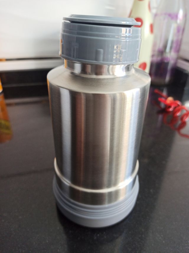 Termo Potito y bebida