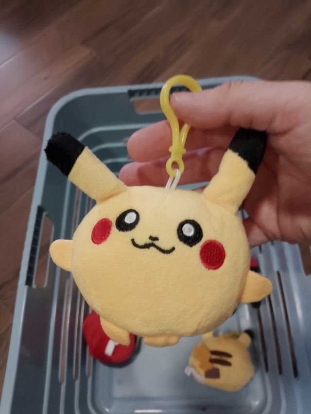 Últimos llaveros peluches Pikachu
