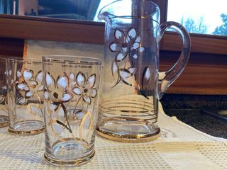 Set da tavola anni ’40 in vetro decorato con profili in oro zecchino