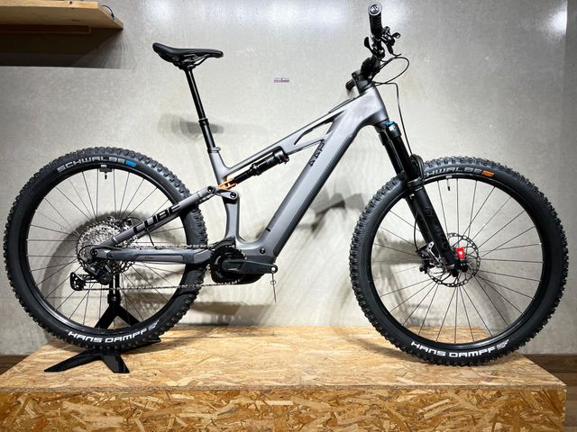 CUBE STEREO HYBRID ONE44 HPC SLX 800 2025 GRIS