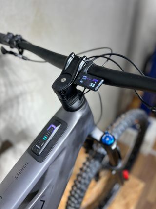 CUBE STEREO HYBRID ONE44 HPC SLX 800 2025 GRIS