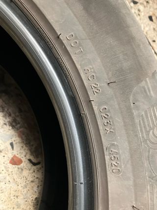 215/65R17 103V