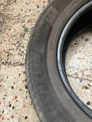 215/65R17 103V