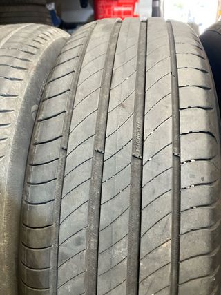 215/65R17 103V